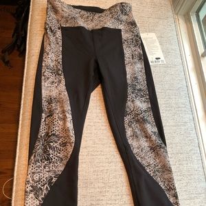 Lulu lemon sweat and repeat crop 21” pants.